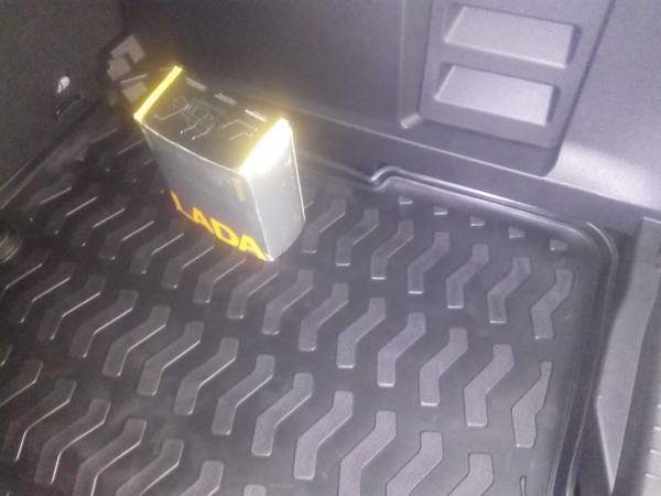 Коврик в багажник Lada Xray (Лада Хрей) с 11.2018 (нижний)с бортиком