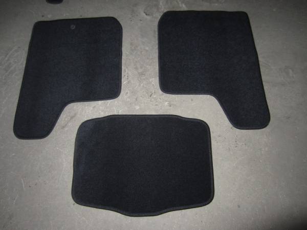 Велюровые коврики в салон Mitsubishi Pajero 2 (Митсубиси Паджеро 2) ковролин LUX