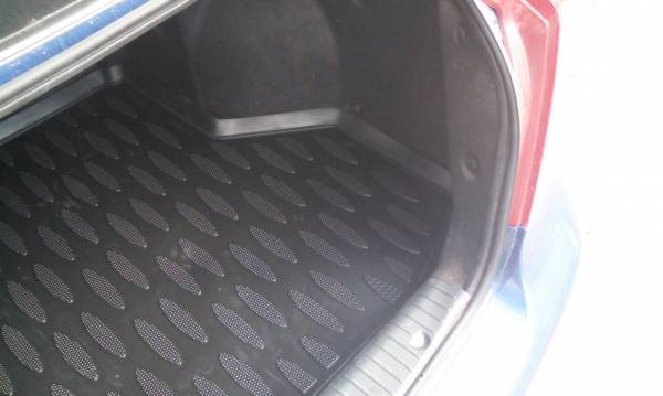 Резиновый коврик в багажник Chevrolet Lacetti Sedan (Шевроле Лачетти Седан) с бортиком