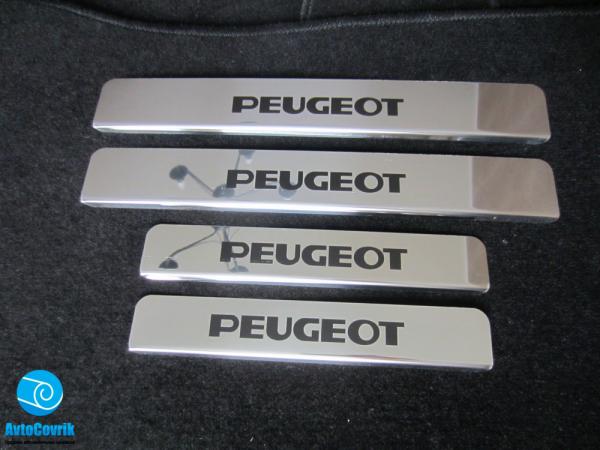 Накладки на пороги Peugeot 408 (Пежо 408) надпись краской
