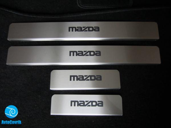 Накладки на пороги Mazda CX-5( Мазда СХ5) 2011-2017 надпись краской