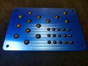 Алюминиевый подпятник для автоковрика (СИНИЙ BLUE)