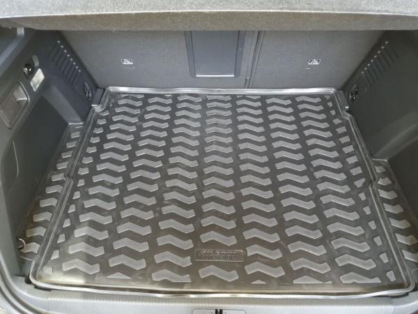 Резиновый коврик в багажник Peugeot 3008 (Пежо 3008) (2016-) (верхний) с бортиком