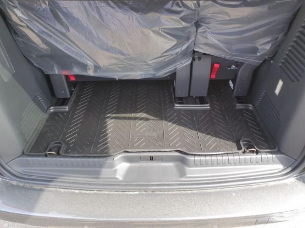 Резиновый коврик в багажник Peugeot Traveller(Пежо Тревеллер) (короткая база) с бортиком
