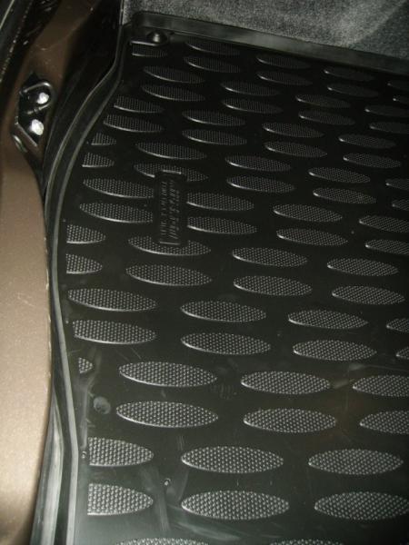 Резиновый коврик в багажник Peugeot 301 (Пежо 301) с бортиком