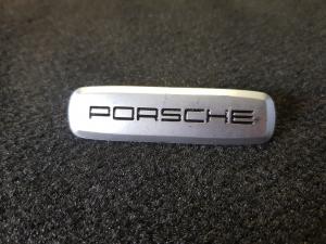Лейбл металлический Porsche (Порше) цветной