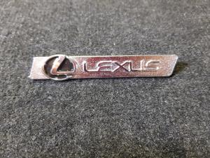 Лейбл металлический Lexus (Лексус) фигурный цветной