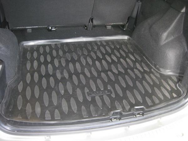 Резиновый коврик в багажник Lada Largus (Лада Ларгус) (5 мест) с бортиком
