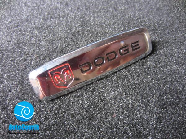 Лейбл металлический Dodge (Додж) цветной