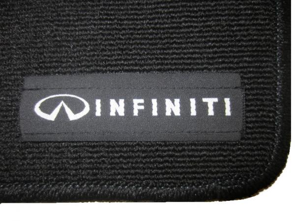 Лейбл Infiniti для ковриков на липучке