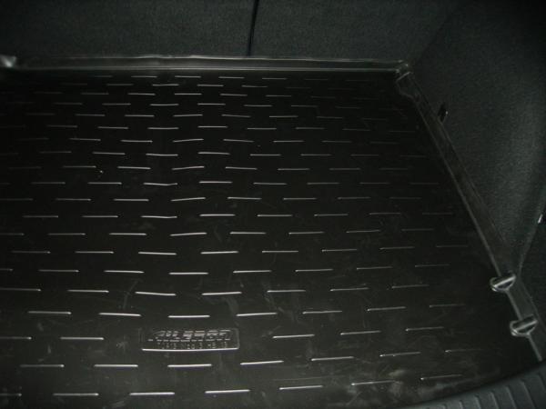 Резиновый коврик в багажник Mazda 3 hb (Мазда 3 3 хэтчбек)(с 2013-) с бортиком