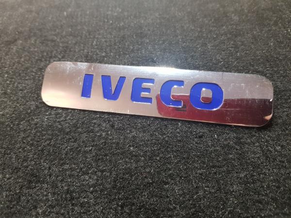 Лейбл металлический Iveco (Ивеко) БОЛЬШОЙ цветной