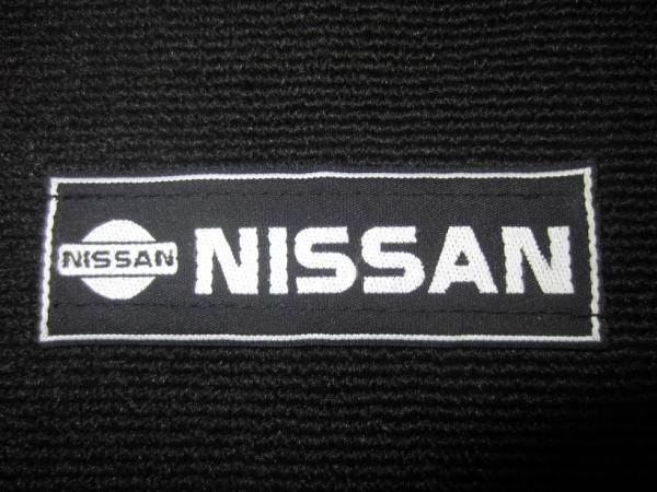 Лейбл Nissan для ковриков на липучке