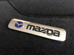 Лейбл металлический Mazda (Мазда) БОЛЬШОЙ цветной