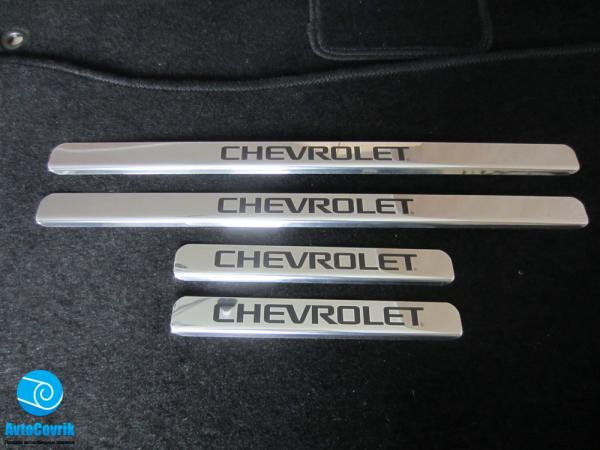 Накладки на пороги Chevrolet Lanos(Шевроле Ланос) надпись краской