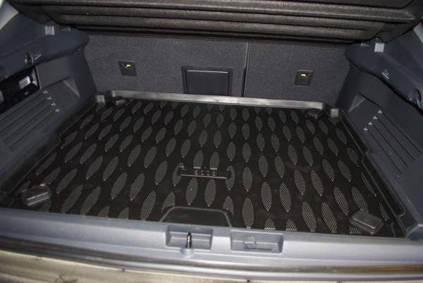 Резиновый коврик в багажник Peugeot 3008 (Пежо 3008) (нижний) с бортиком