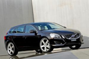 Коврик в багажник Volvo V60 (2010-2018) с бортиком