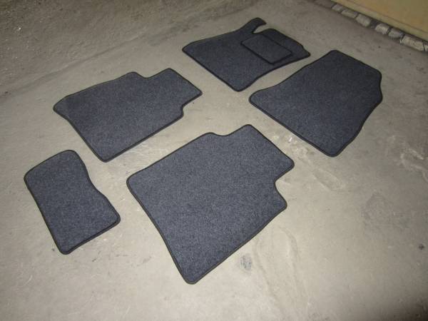 Велюровые коврики в салон Nissan Sentra (Ниссан Скайлайн Сентра)