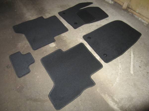 Велюровые коврики в салон Ford Kuga 2 (Форд Куга 2) ковролин LUX