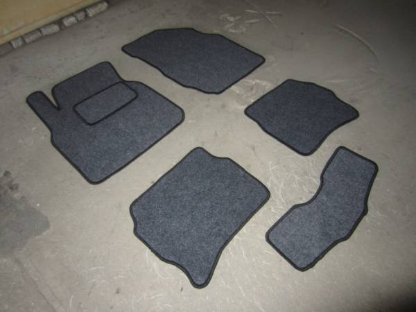 Велюровые коврики в салон Nissan Almera II (N16)(Ниссан Альмера 2) ковролин LUX