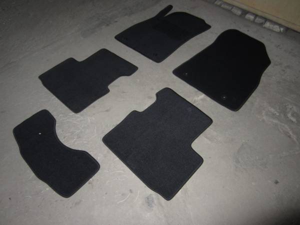 Велюровые коврики в салон Opel Insignia (Опель Инсигния) ковролин LUX