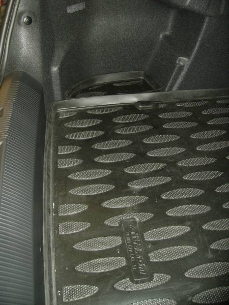 Резиновый коврик в багажник Citroen C4 Sedan (Ситроен С4 Седан) с бортиком