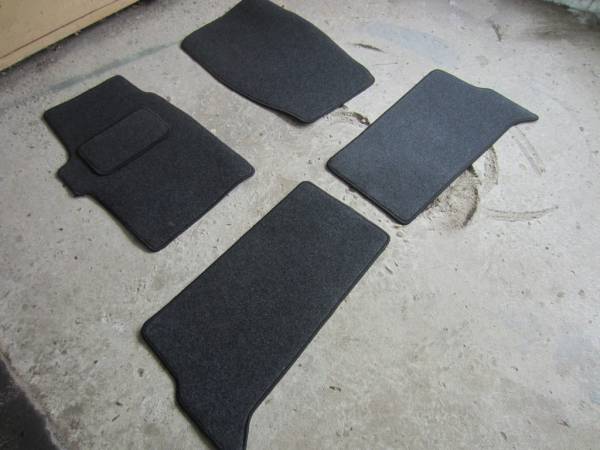 Велюровые коврики в салон Land Rover Discovery 2 (Ленд Ровер Дискавери 2) ковролин LUX