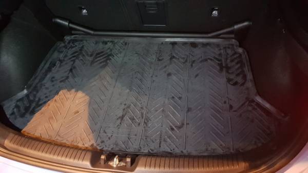 Резиновый коврик в багажник Hyundai i30 N (Хендай Ай30 N) (2019-) с бортиком