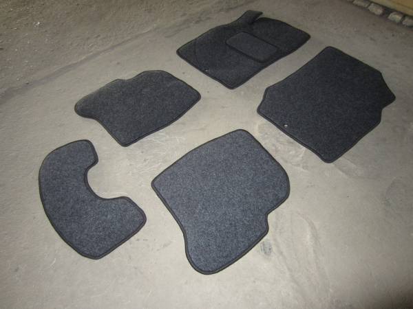 Велюровые коврики в салон Nissan Almera Classic (Ниссан Классик)