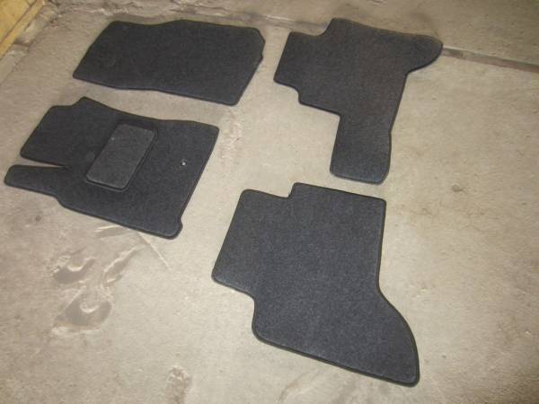 Велюровые коврики в салон Mitsubishi Pajero Sport 1 (Митсубиси Паджеро Спорт 1)