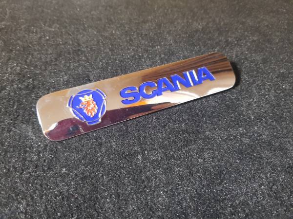 Лейбл металлический Scania (Скания) БОЛЬШОЙ цветной