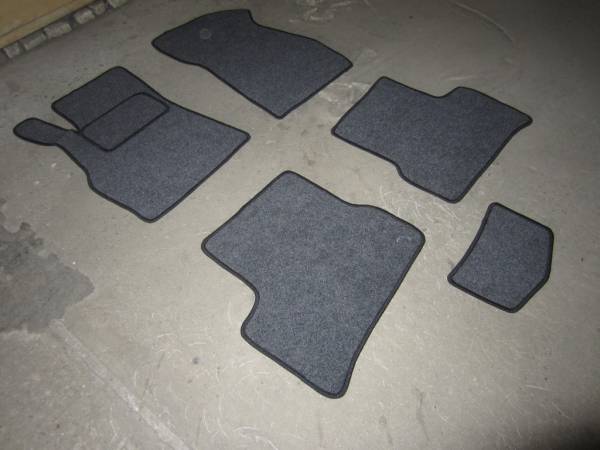 Велюровые коврики в салон Hyundai Accent 2(Хендай Акцент 2) ковролин LUX