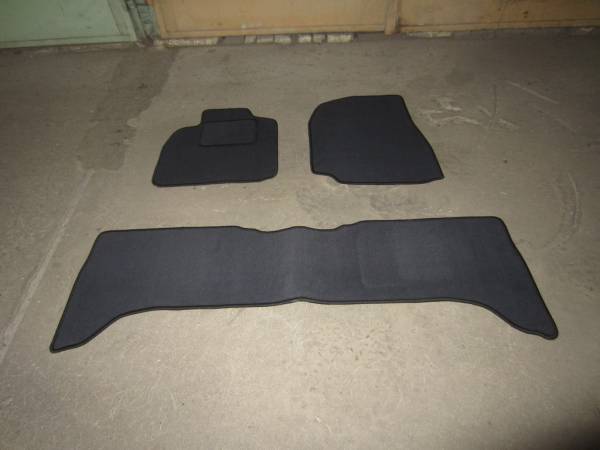 Велюровые коврики в салон Toyota Land Cruiser 100(Тойота Ленд Крузер 100) ковролин PREMIUM 
