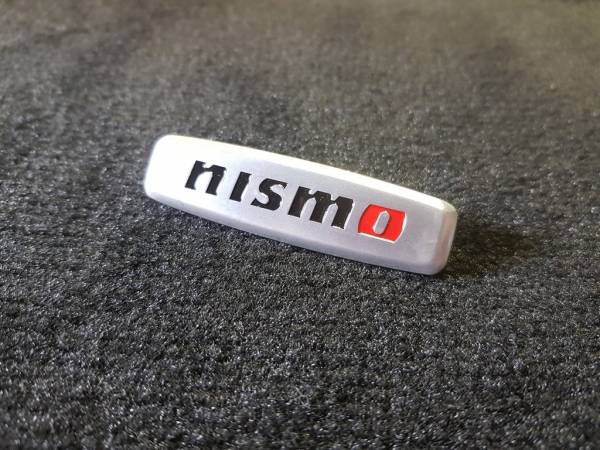 Лейбл металлический Nissan NISMO (Ниссан Нисмо) цветной