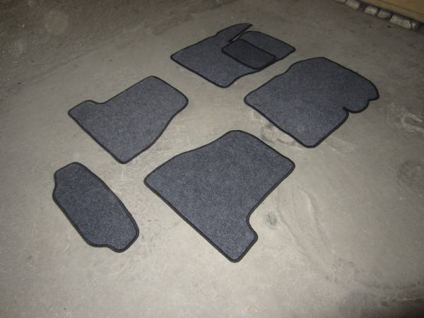 Велюровые коврики в салон Ford Focus 3 (Форд Фокус 3) Ковролин LUX графит 