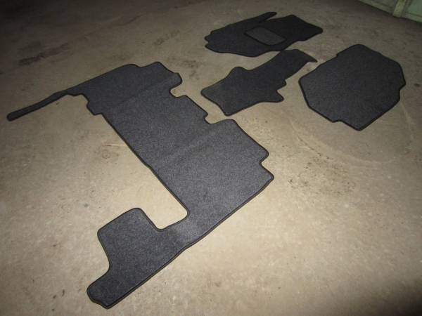 Велюровые коврики в салон Mazda MPV II (LW) (Мазда МПВ 2 ЛВ) (1999-2006)