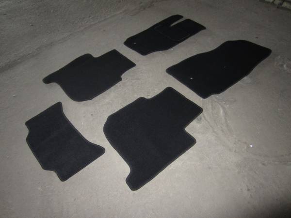Велюровые коврики в салон Jeep Commander (Джип Коммандер) ковролин LUX
