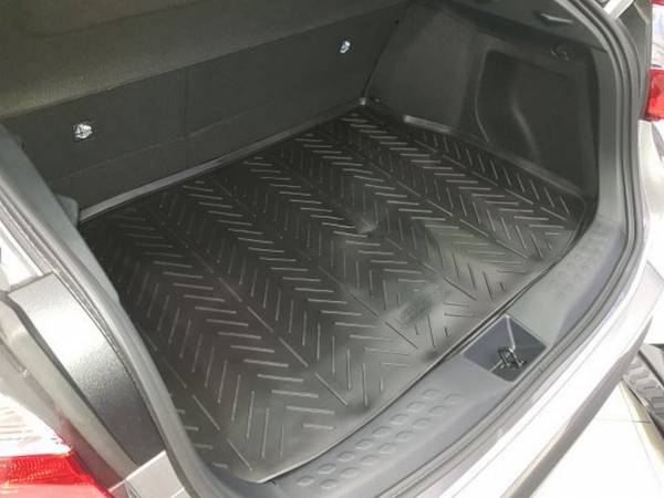 Резиновый коврик в багажник Toyota CH-R (Тойота CH-R) с бортиком