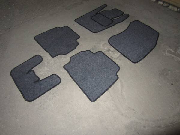 Велюровые коврики в салон Ford Mondeo 5 (Форд Мондео 5) Ковролин LUX