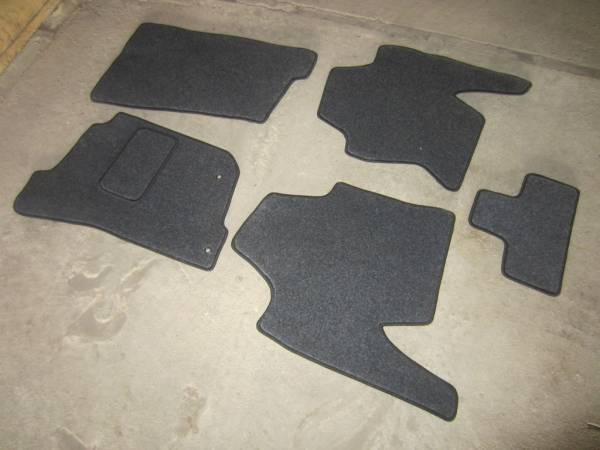 Велюровые коврики в салон Mitsubishi Pajero Sport 2 (Митсубиси Паджеро Спорт 2)