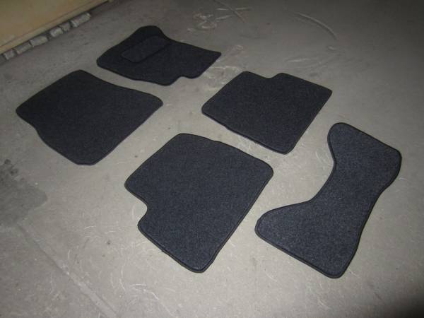 Велюровые коврики в салон Nissan Skyline R34 (Ниссан Скайлайн Р34)