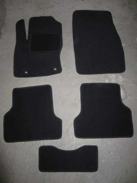 Велюровые коврики в салон Ford Focus 2 (Форд Фокус 2) Ковролин LUX