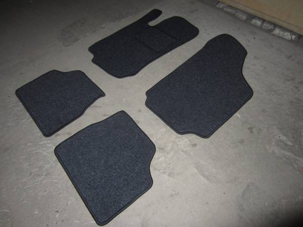 Велюровые коврики в салон Opel Corsa C