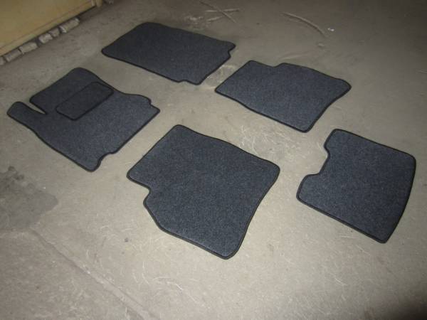 Велюровые коврики в салон Nissan Note (Ниссан Ноут)