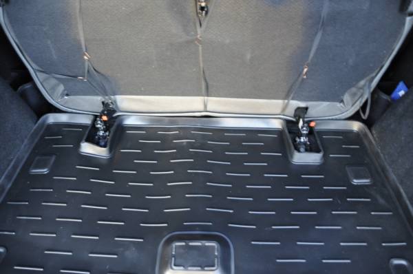 Резиновый коврик в багажник Lada Largus (Лада Ларгус) (7 мест) длинный с бортиком