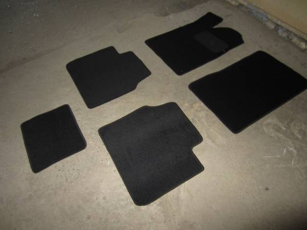 Велюровые коврики в салон Ваз 2105 (LADA 2105) ковролин LUX