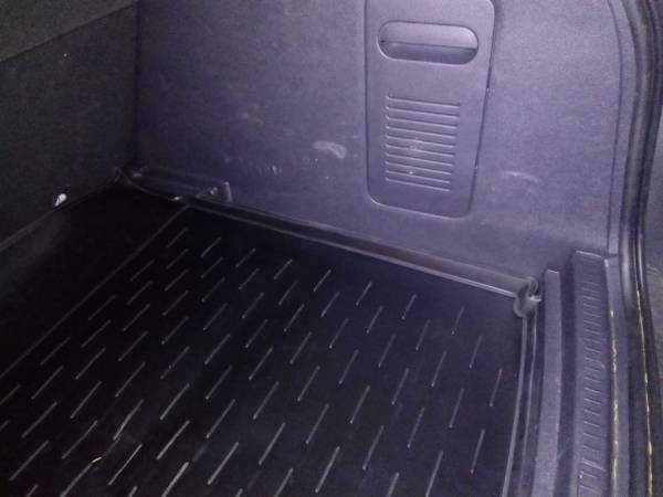 Резиновый коврик в багажник Renault Kaptur (Рено Каптюр) (2016-) 2WD багажник (нижний)с бортиком