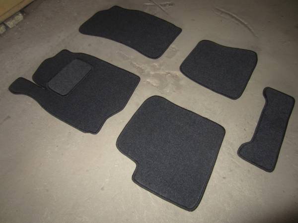Велюровые коврики в салон Mitsubishi Colt 7 (Митсубиси Кольт 7)
